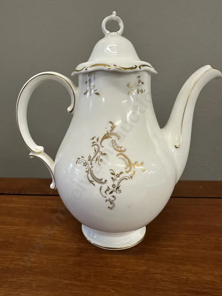 Royal Doulton English Fine China "Monteige"Teapot #H4954 Image 1++